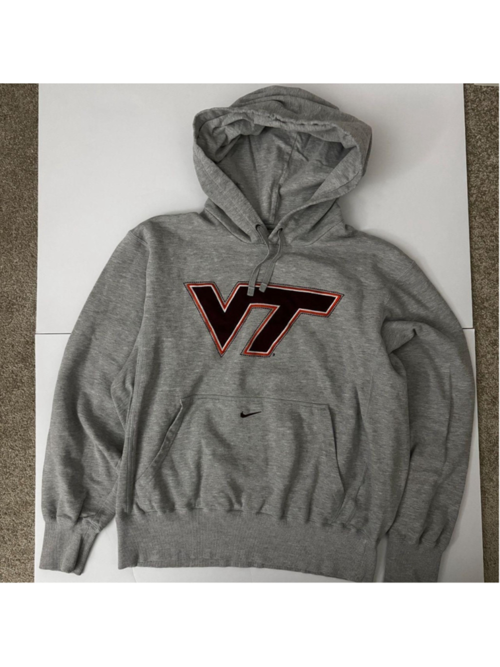 Heather grey Nike Team hoodie